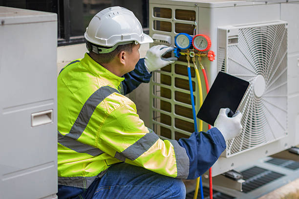 Professional Hvac technician working in Burnsville, NC